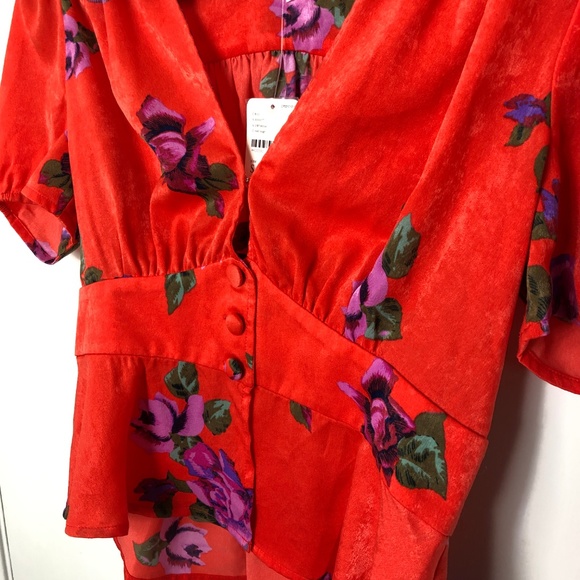 NWT Free People Red Floral Print Short Sleeve Top - Picture 2 of 7